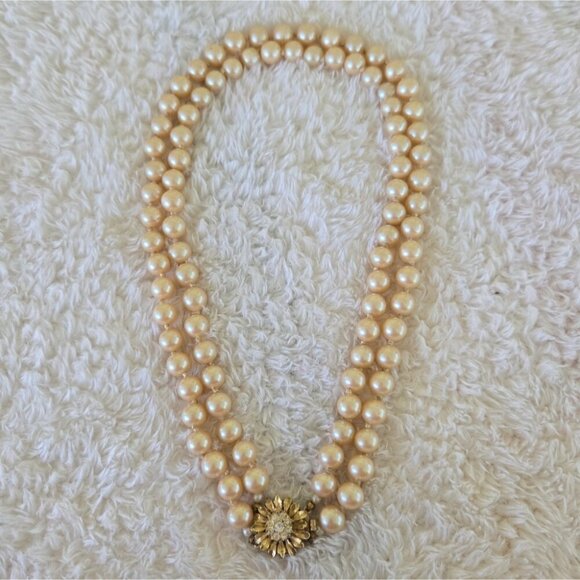Metall Costume Gold 2 Strand Pearl Necklace with Flower - Picture 1 of 5
